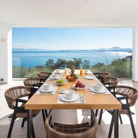 Villa Carpea By White Dream Mparmpati