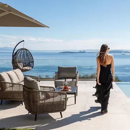 Carpea By White Dream Villa