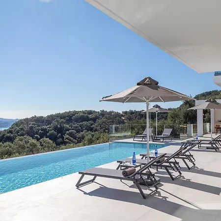 Carpea By White Dream Villa *