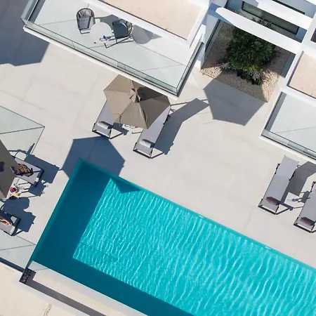Carpea By White Dream Villa Mparmpati