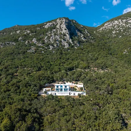 Villa Carpea By White Dream *