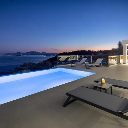 Carpea By White Dream Villa *