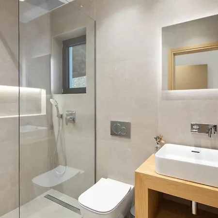 Carpea By White Dream Villa *