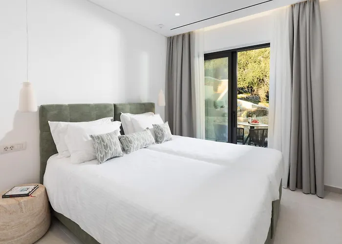 Villa Carpea By White Dream