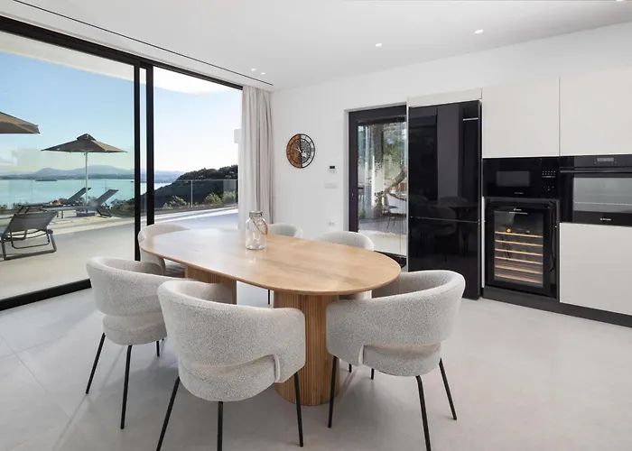 Villa Carpea By White Dream *