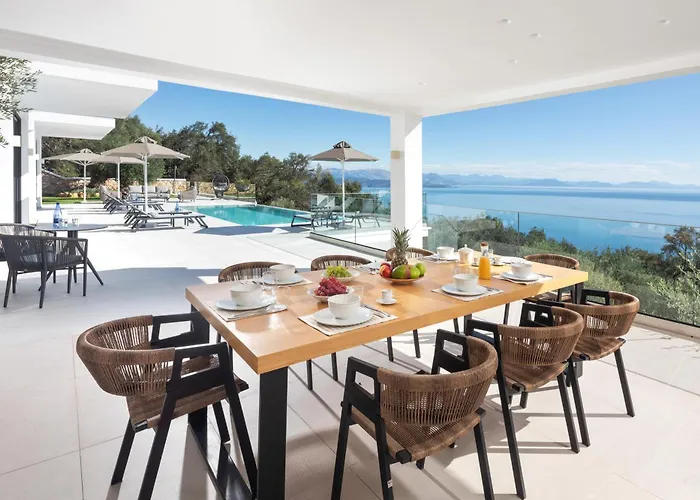 Villa Carpea By White Dream