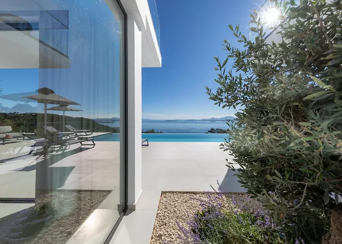 Carpea By White Dream Villa *