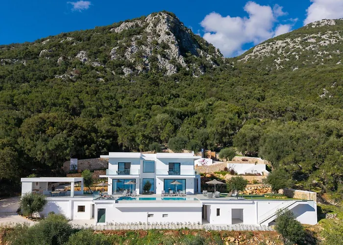 Villa Carpea By White Dream *